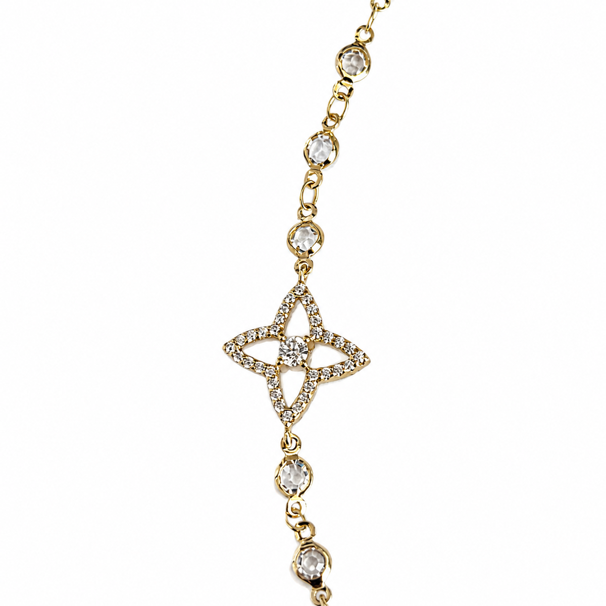 Collar Trébol Starlight Tono Dorado
