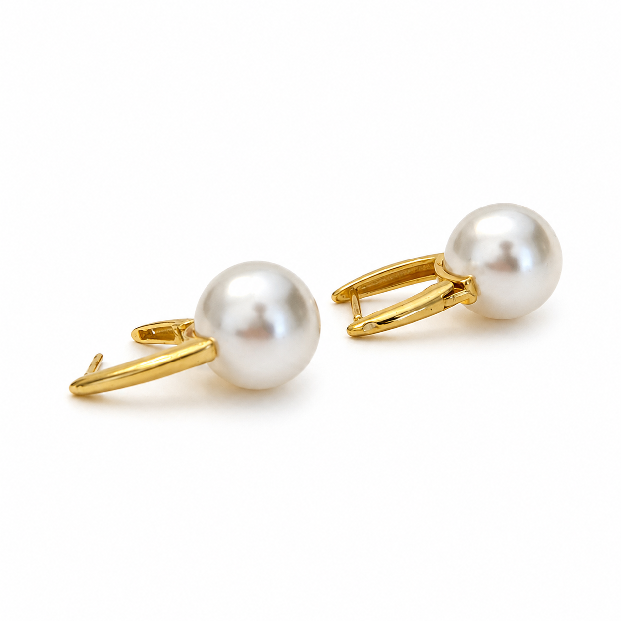 French Retro Faux Gold and White Pearl Earrings