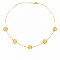 Collar de trébol dorado