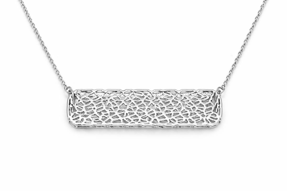 Collar de barra con baguette de mosaico en tono plateado