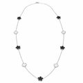 Collar de trébol de medianoche bicolor en tono plateado
